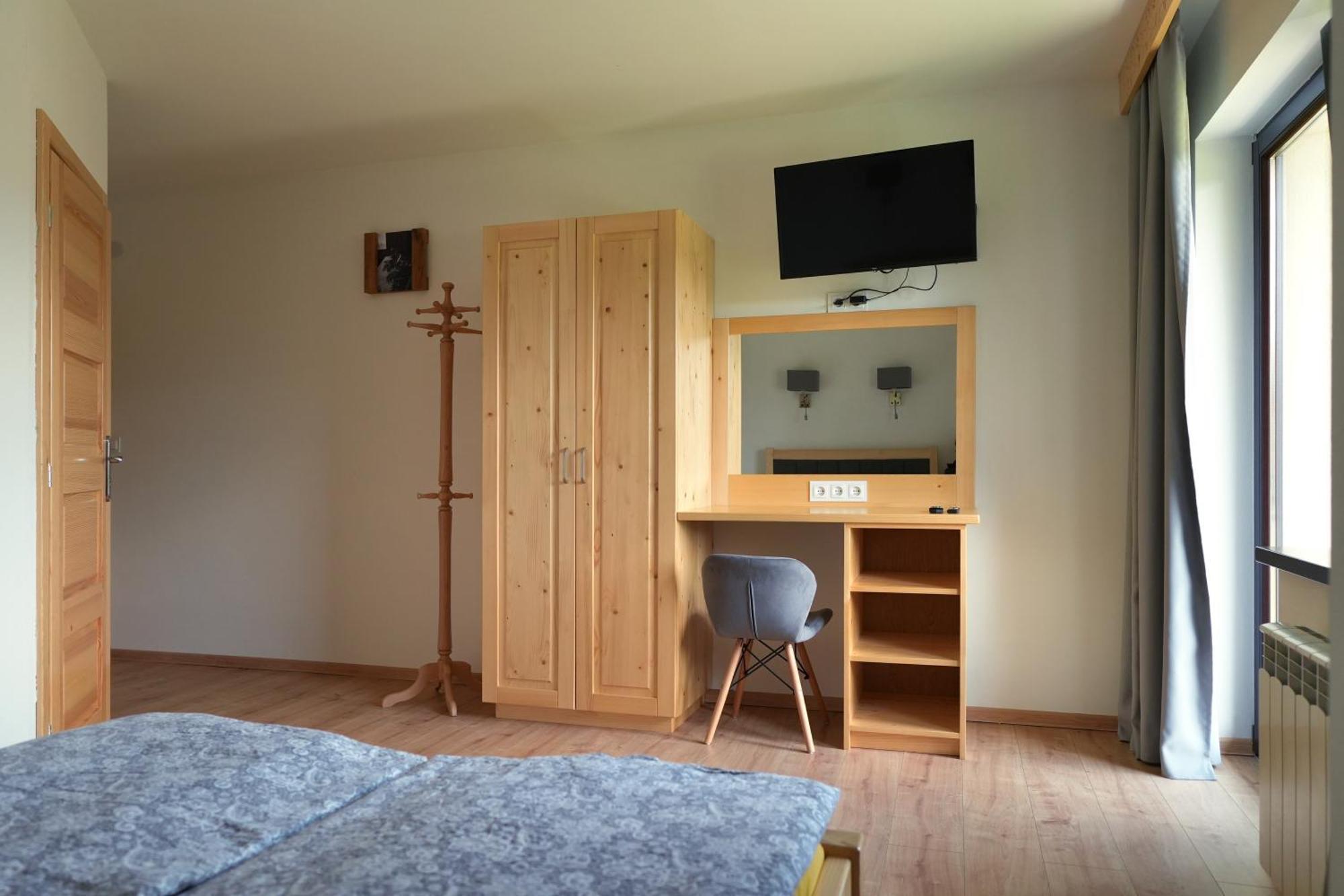 Pod Hawraniem Hotell Jurgów Exteriör bild